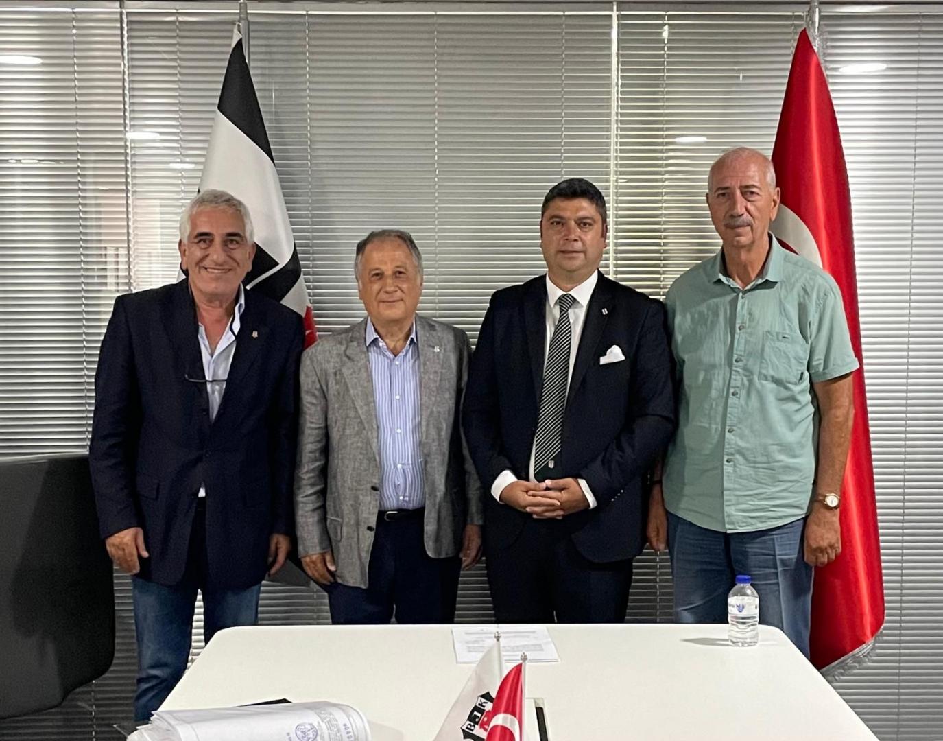 Affan Keçeci, BJK Divan Başkan Adaylığı için gerekli imzayı teslim etti!