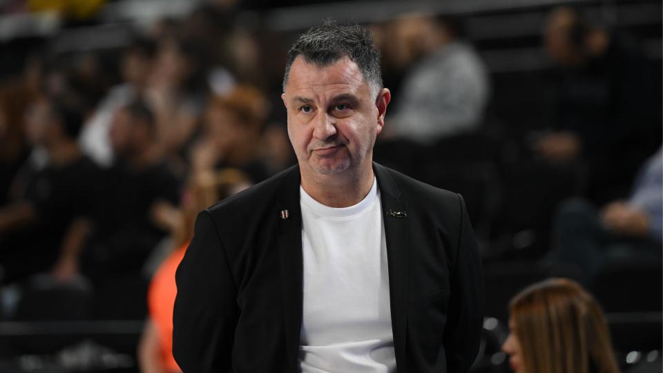 Beşiktaş'ta, Ayhan Avcı ile yollar ayrıldı!