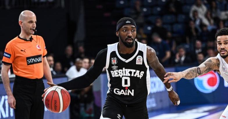 Beşiktaş, Anadolu Efes'e mağlup!