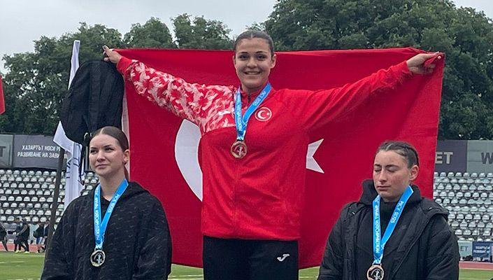 Beşiktaş JK Atletizm Takımı sporcusu Ezgi Gözükaya, Mladost U-18 Meeting Yarışması’nda Şampiyon Oldu