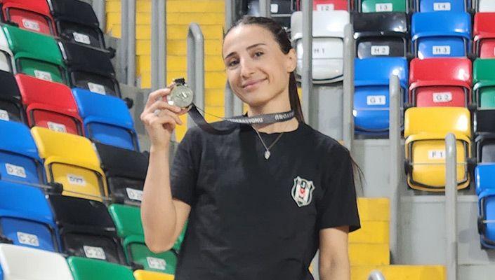 Beşiktaş JK Atletizm Takımı sporcusu Ezgi Öz, Türkiye ikincisi oldu!