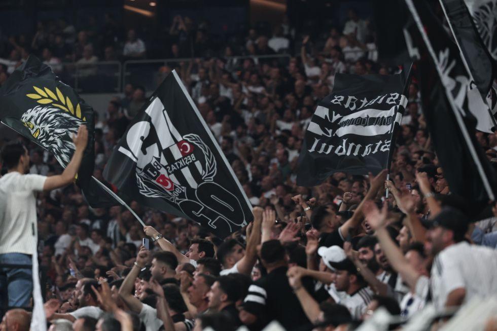 Beşiktaş - Hradec Kralove maçının bilet fiyatları açıklandı!