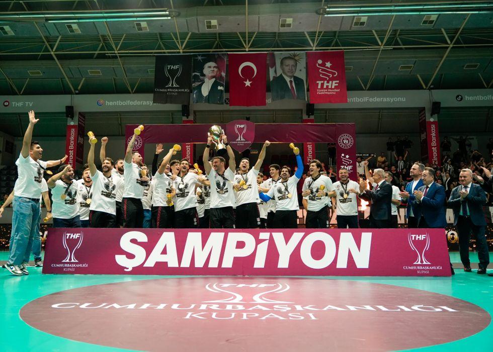 Beşiktaş, Cumhurbaşkanlığı Kupası'nın sahibi oldu!