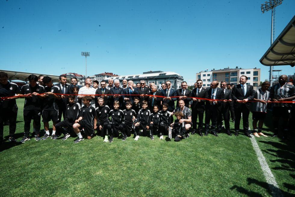 Beşiktaş JK Futbol Akademisi Sancaktepe Belediyesi 15 Temmuz Tesisleri’nin açılış töreni yapıldı!