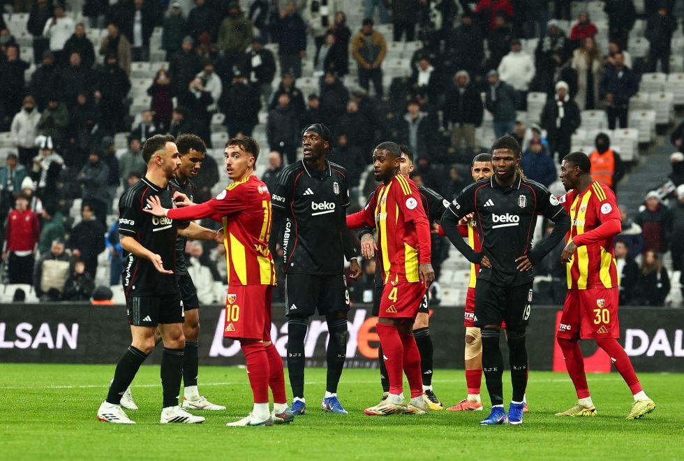 Beşiktaş son dakikada hayat buldu!