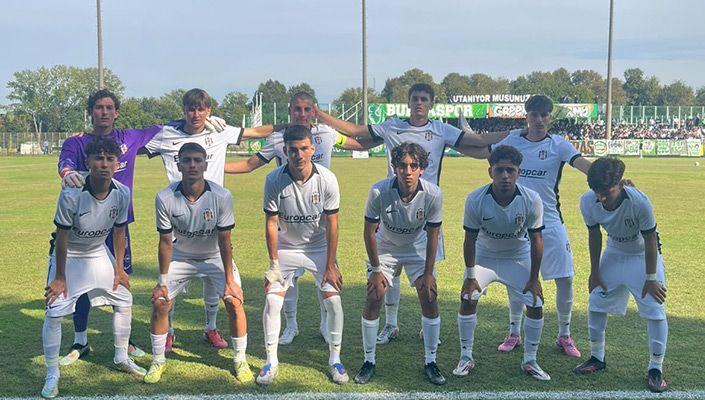 Beşiktaş U-17 Takımı, Bursaspor ile deplasmanda berabere kaldı!
