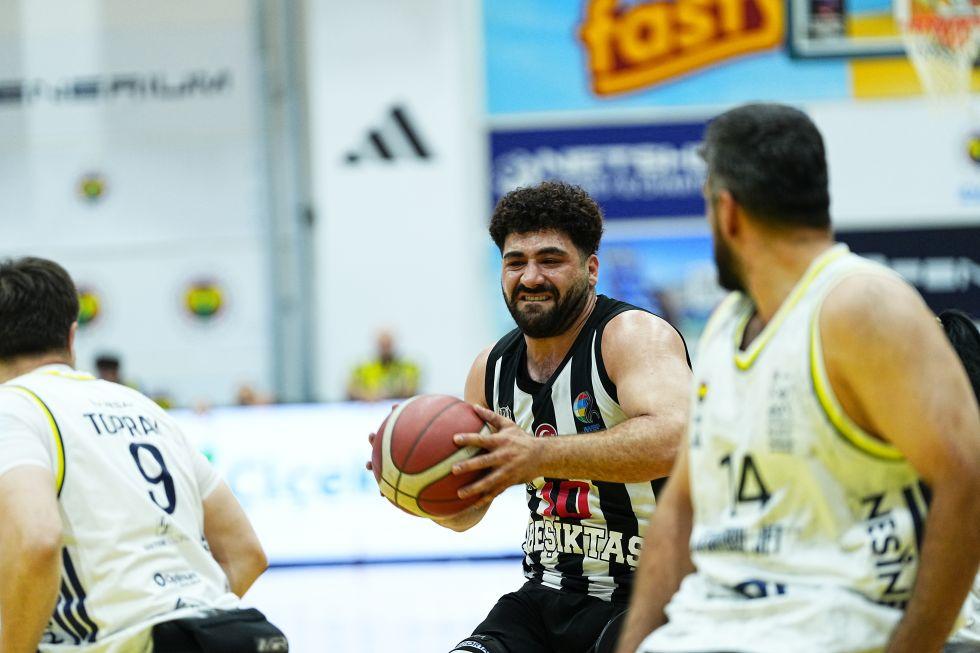 Beşiktaş, F.bahçe'ye deplasmanda mağlup!