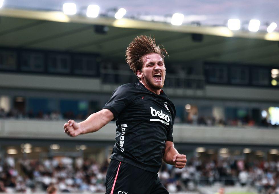 Beşiktaş, deplasmanda 10 kişiyle kazandı!