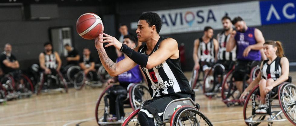 Beşiktaş, evinde farka koştu!