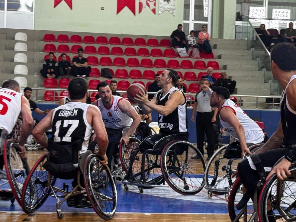 Beşiktaş, deplasmanda galip!