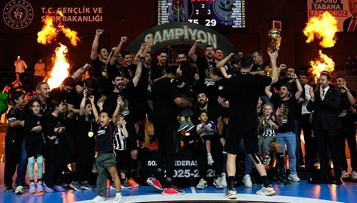 50. Yıl Federasyon Kupası'nın sahibi Beşiktaş oldu!