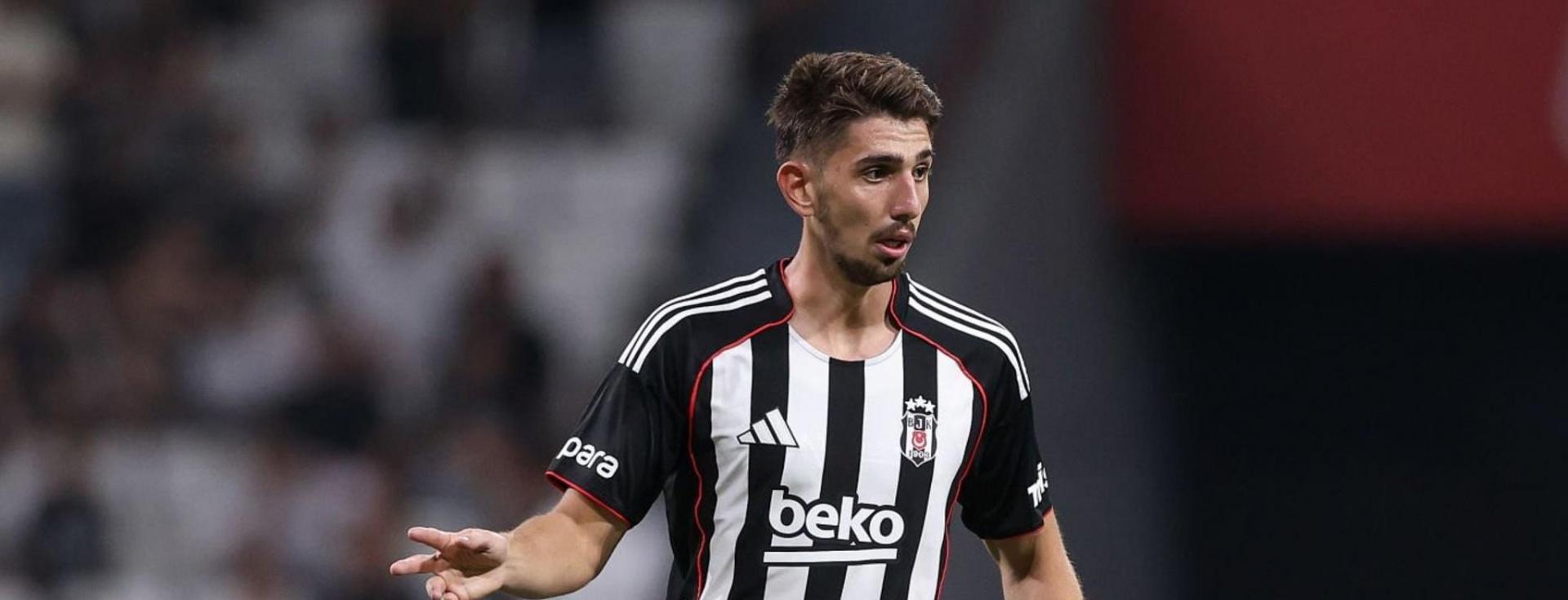 Demir Ege Tıknaz, resmen Braga'da!