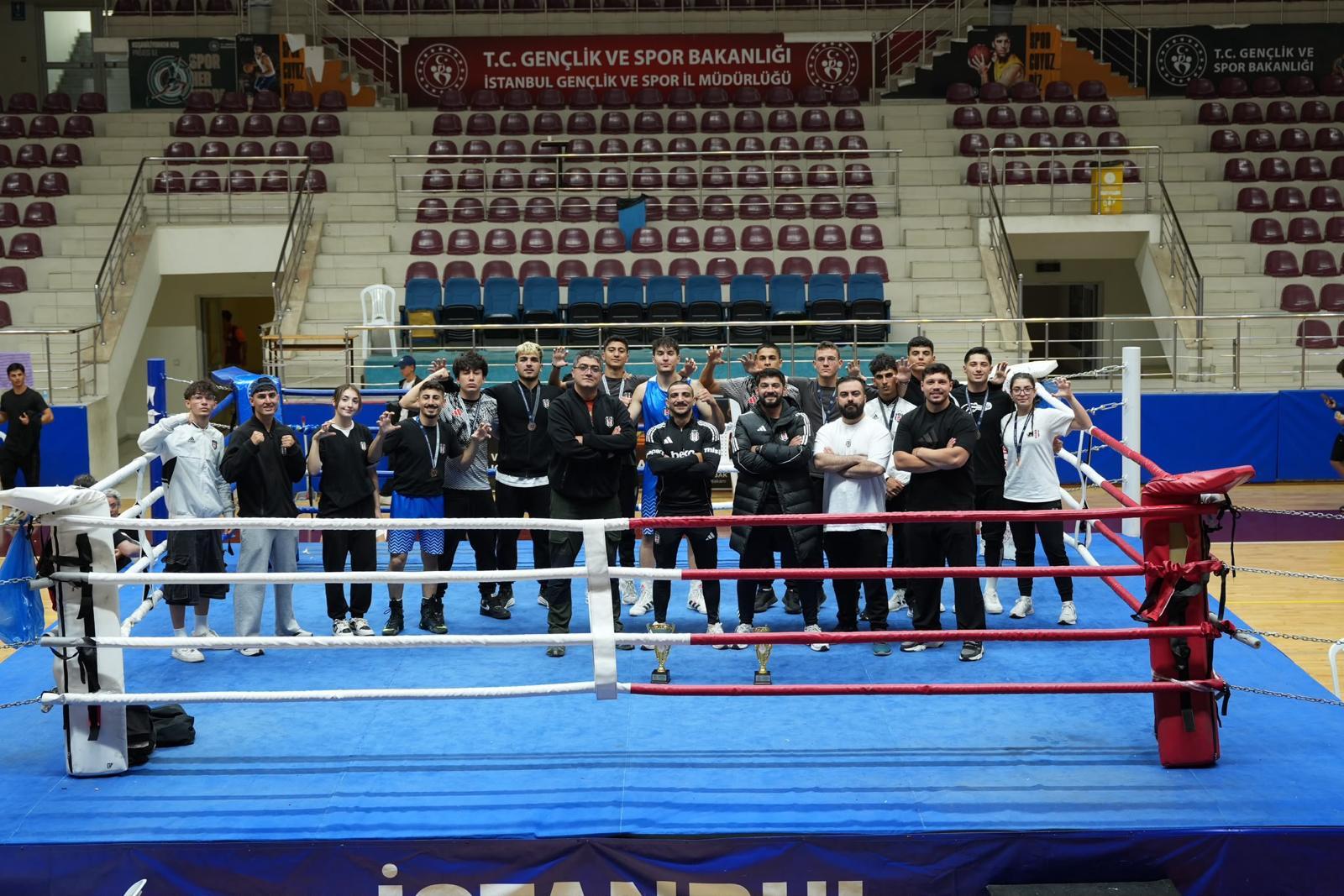 Beşiktaş JK Boks Takımı sporcularından; 10 altın, 3 gümüş ve 2 bronz madalya!